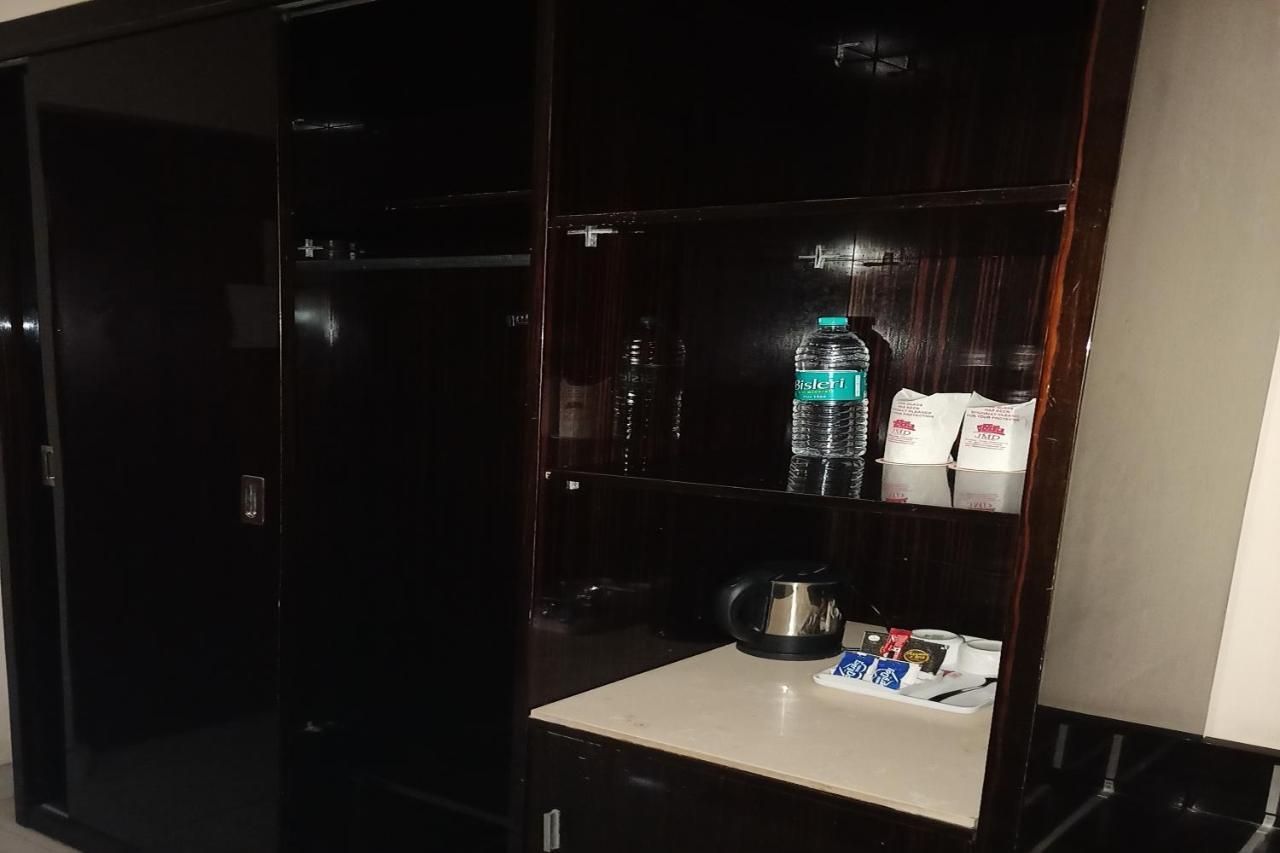 Hotel Jmd International كاتيحار المظهر الخارجي الصورة