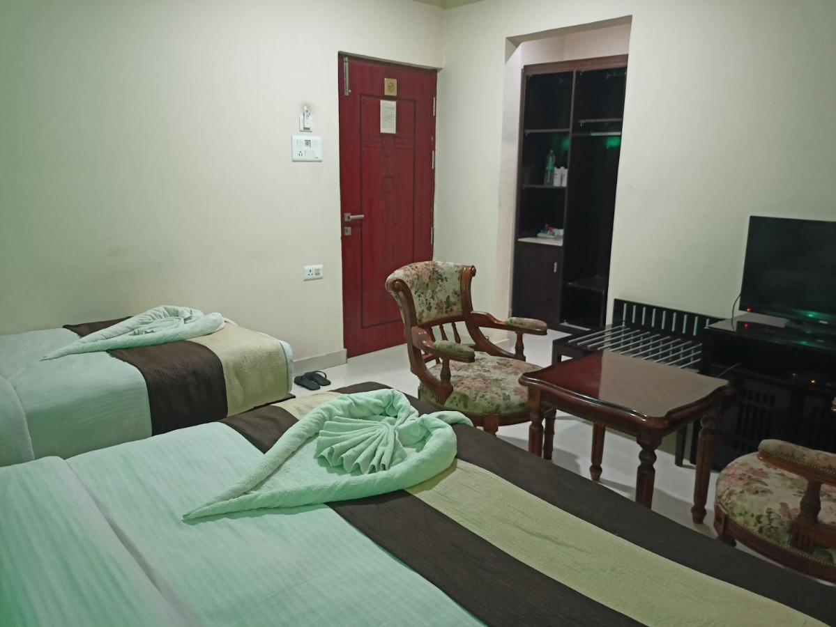 Hotel Jmd International كاتيحار المظهر الخارجي الصورة