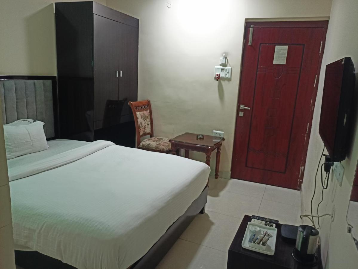 Hotel Jmd International كاتيحار المظهر الخارجي الصورة
